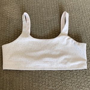NWOT Alo Yoga Sports Bra